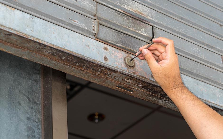 comment ouvrir une porte de chambre sans clé Muel Marseille
