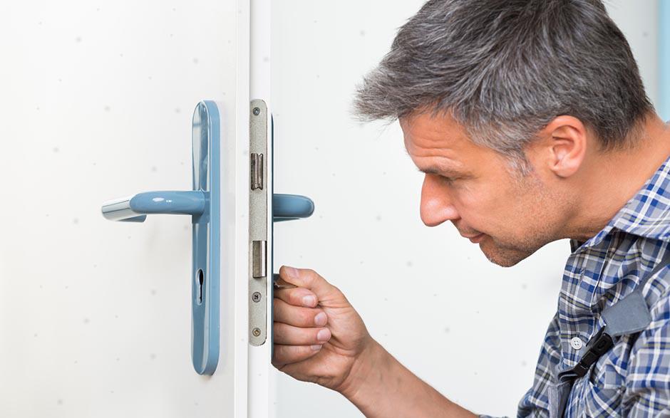 comment ouvrir une porte de chambre sans clé Muel Marseille